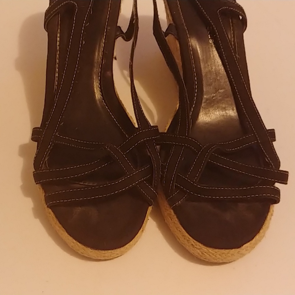 Montego Bay Club: Black sandals with wedged heel